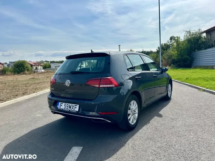 Volkswagen Golf VII 1.6 TDI Highline