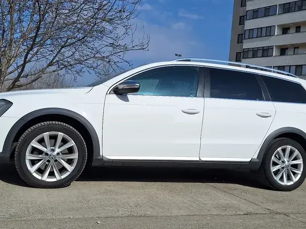 Volkswagen Passat B8 2.0 TDI 4Motion DSG BlueMotion Tech R-Line