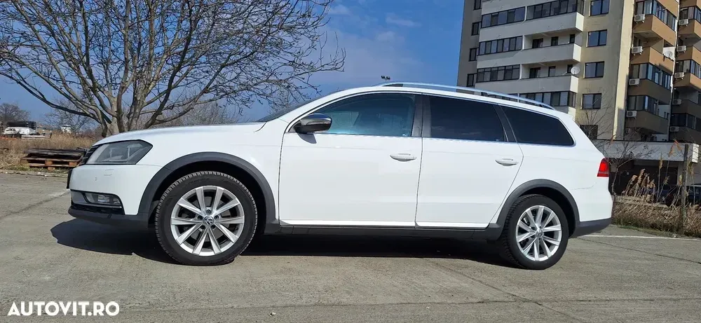 Volkswagen Passat B8 2.0 TDI 4Motion DSG BlueMotion Tech R-Line — imagine 5