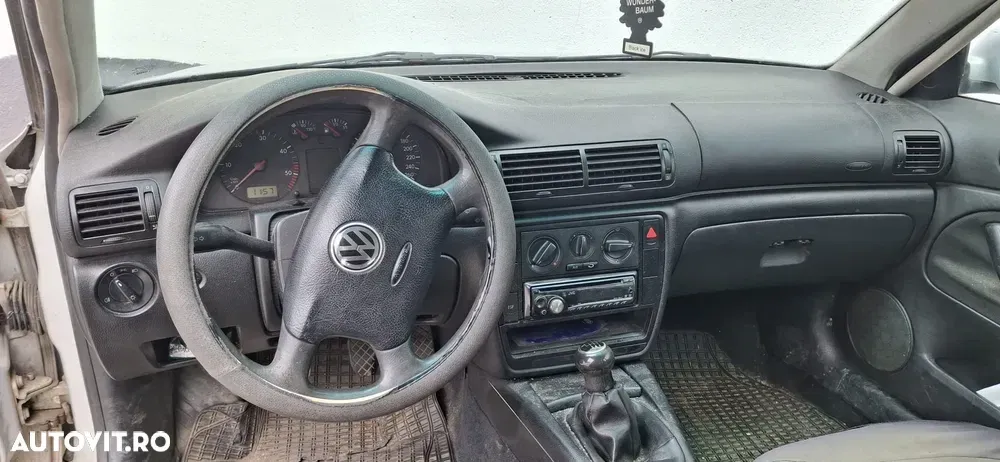 Volkswagen Passat — imagine 5