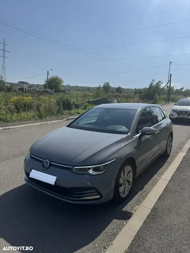 Volkswagen Golf VIII 1.5 eTSI ACT DSG MHEV Style — imagine 6