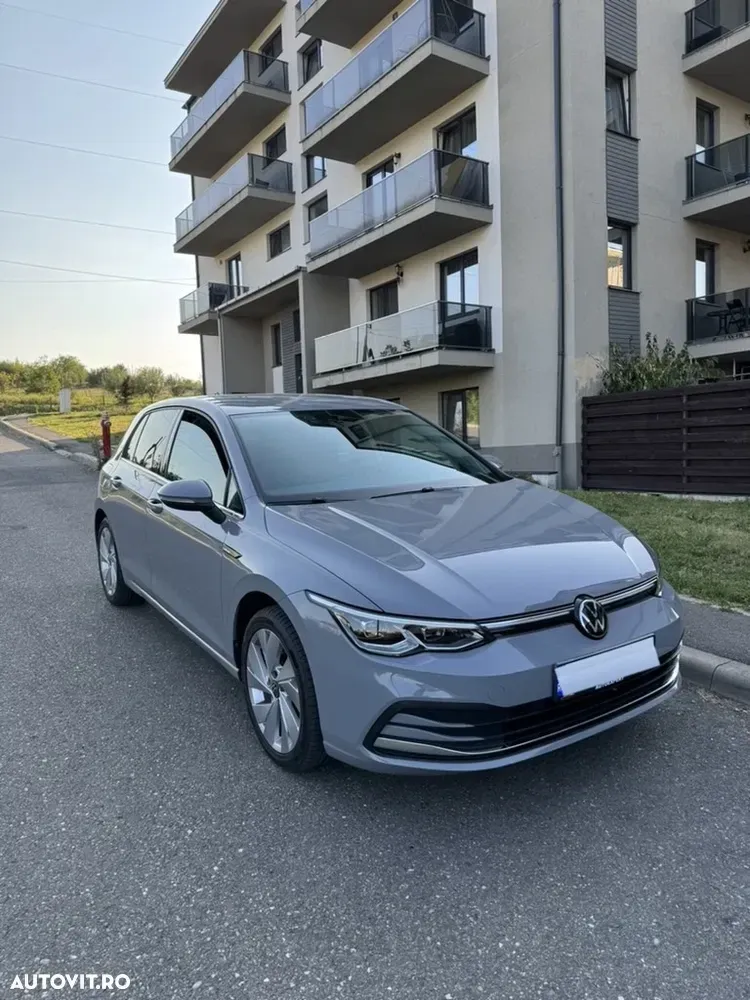 Volkswagen Golf VIII 1.5 eTSI ACT DSG MHEV Style — imagine 5