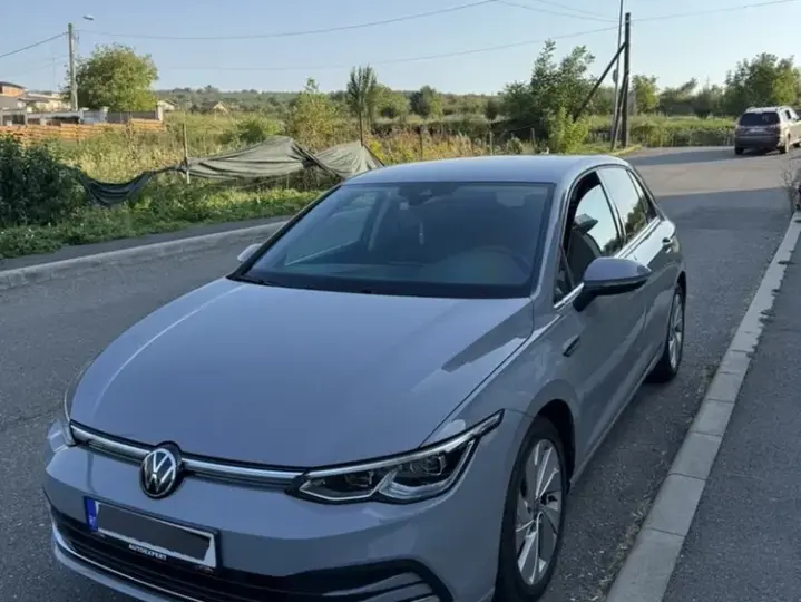 Volkswagen Golf VIII 1.5 eTSI ACT DSG MHEV Style