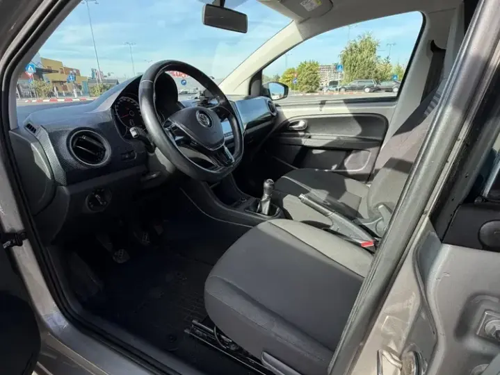 Volkswagen up! 1.0 BMT MPI High