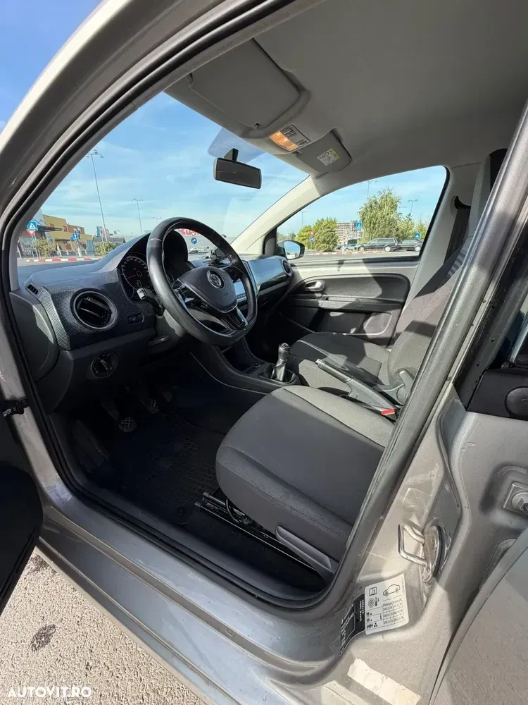 Volkswagen up! 1.0 BMT MPI High — imagine 4