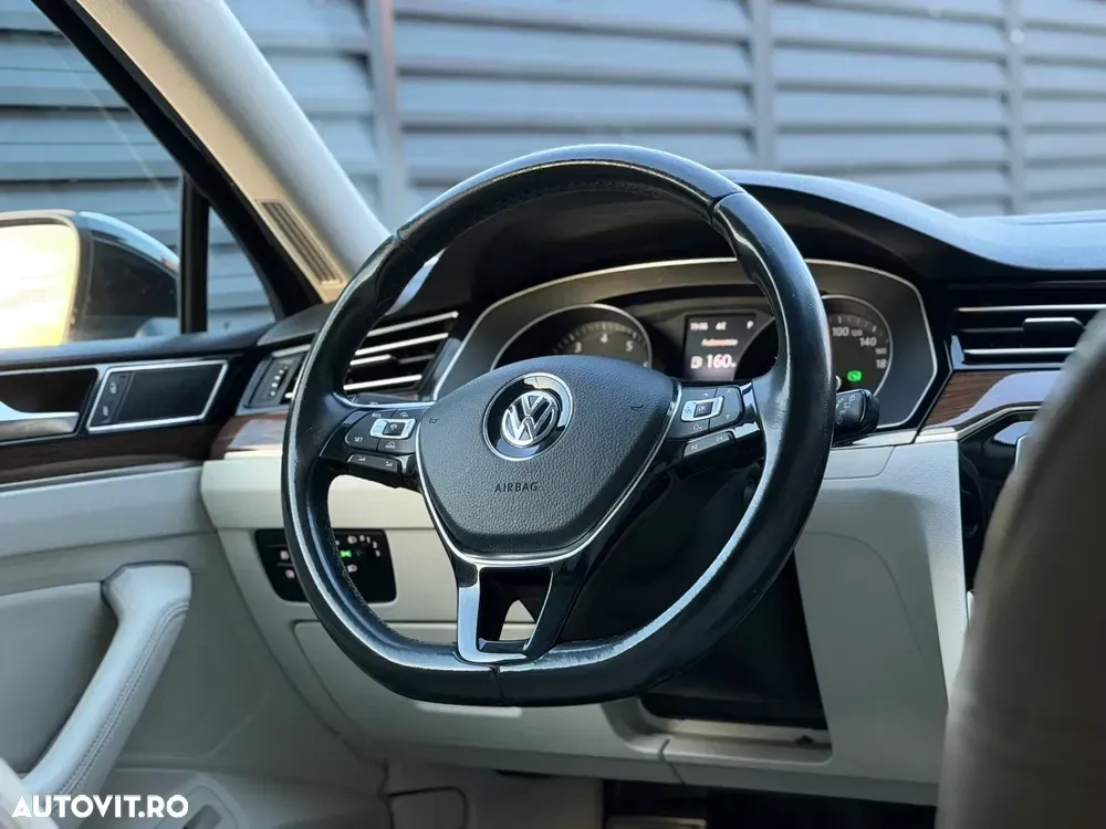 Volkswagen Passat B8 1.4 TSI ACT DSG R Executive — imagine 6