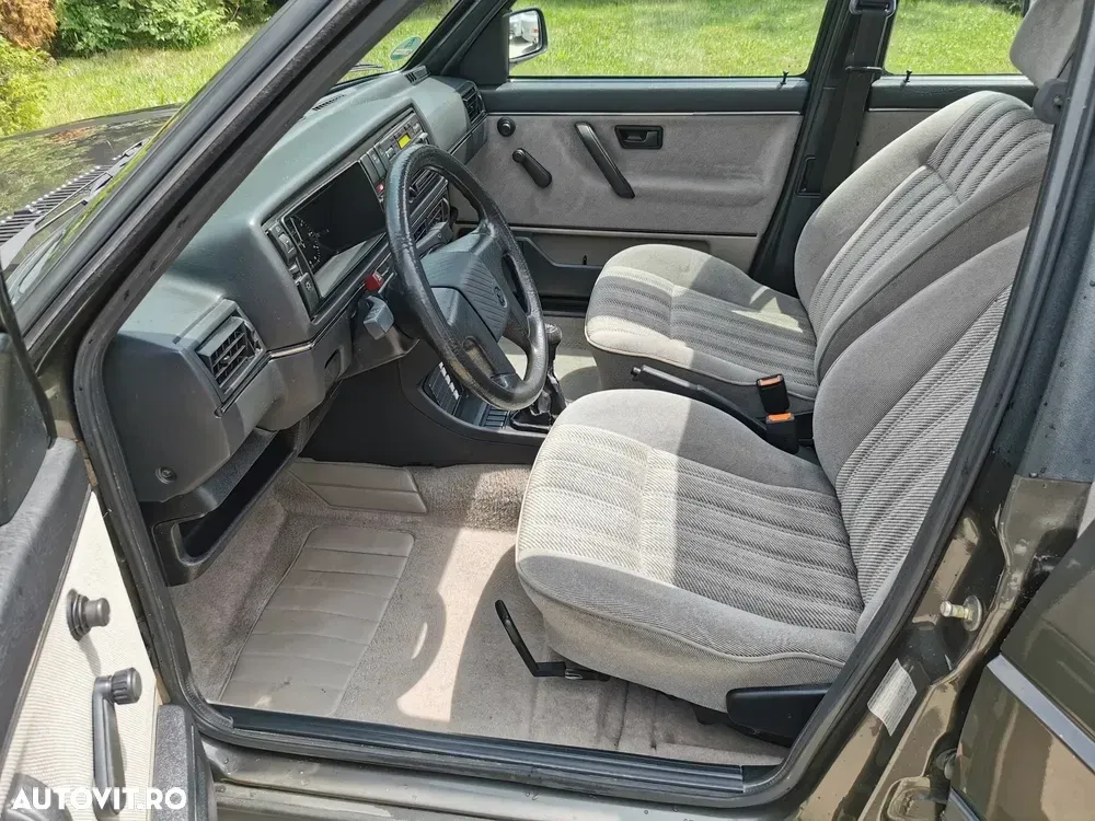Volkswagen Jetta — imagine 5