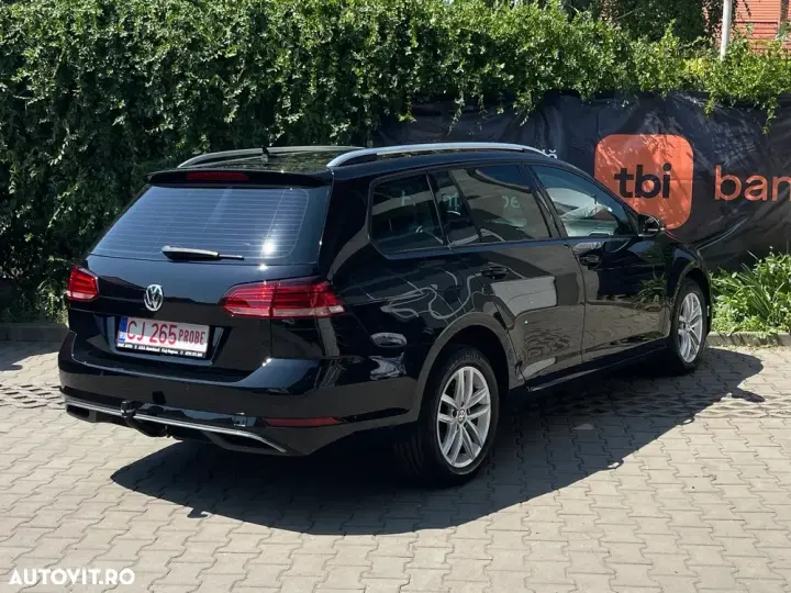 Volkswagen Golf VII 1.6 TDI DSG Comfortline