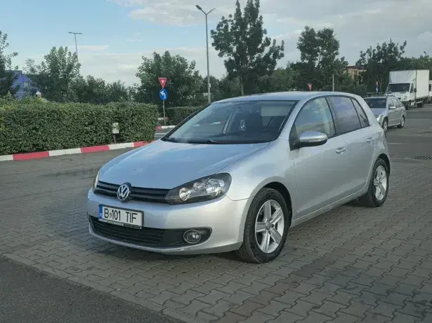 Volkswagen Golf VI