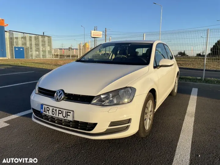 Volkswagen Golf VII 1.6 TDI DPF BMT Trendline