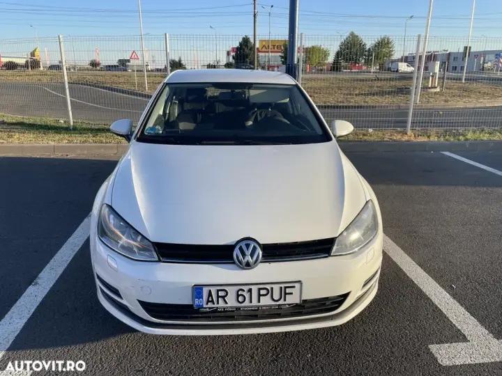 Volkswagen Golf VII 1.6 TDI DPF BMT Trendline