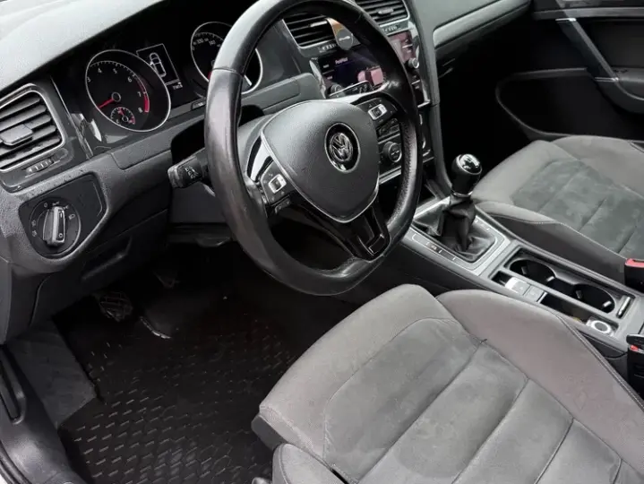 Volkswagen Golf VII 1.0 TSI Comfortline