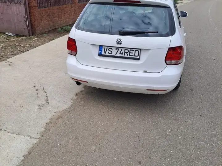 Volkswagen Golf VI 1.6 TDI DPF Trendline