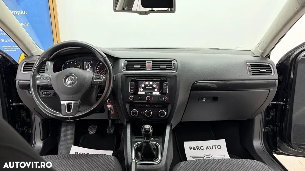 Volkswagen Jetta A6 1.2 TSI Comfortline — imagine 6