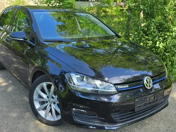 Volkswagen Golf VII