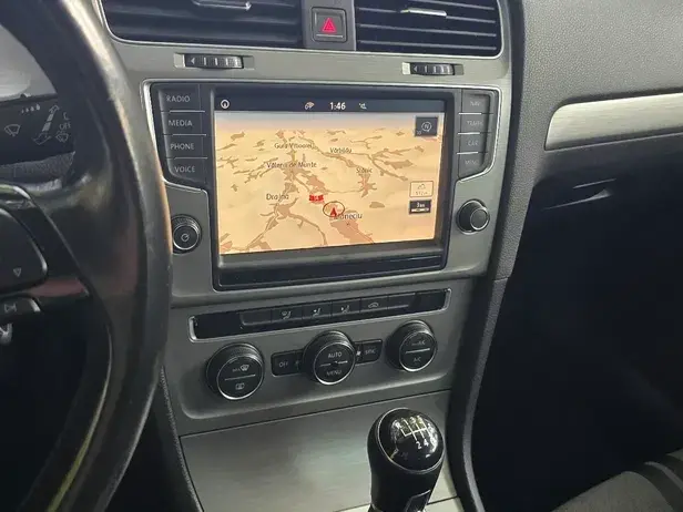 Volkswagen Golf VII