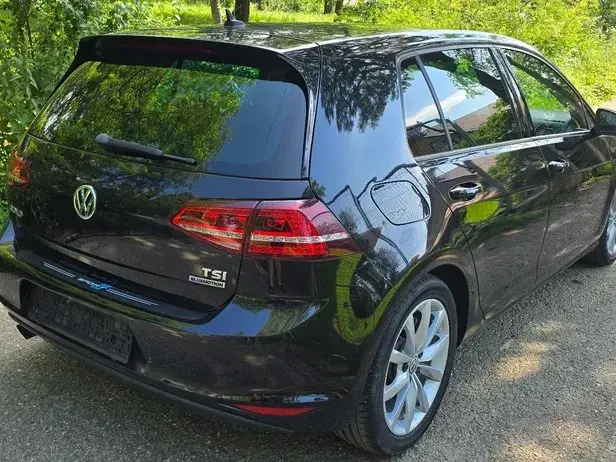 Volkswagen Golf VII