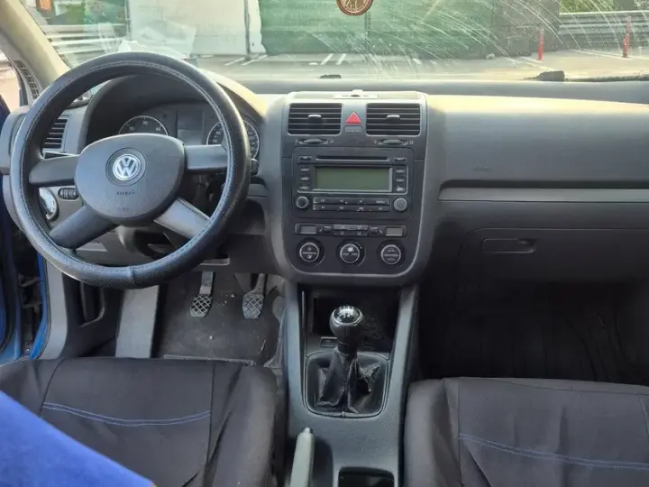 Volkswagen Golf V