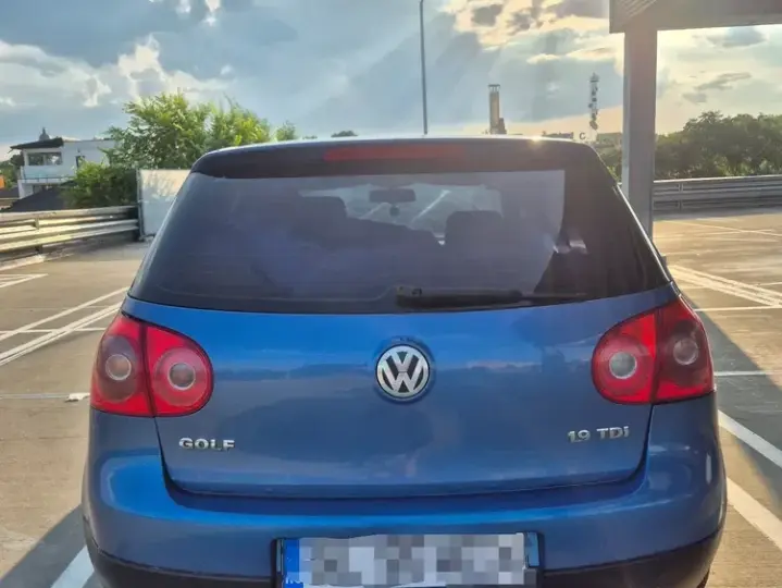 Volkswagen Golf V