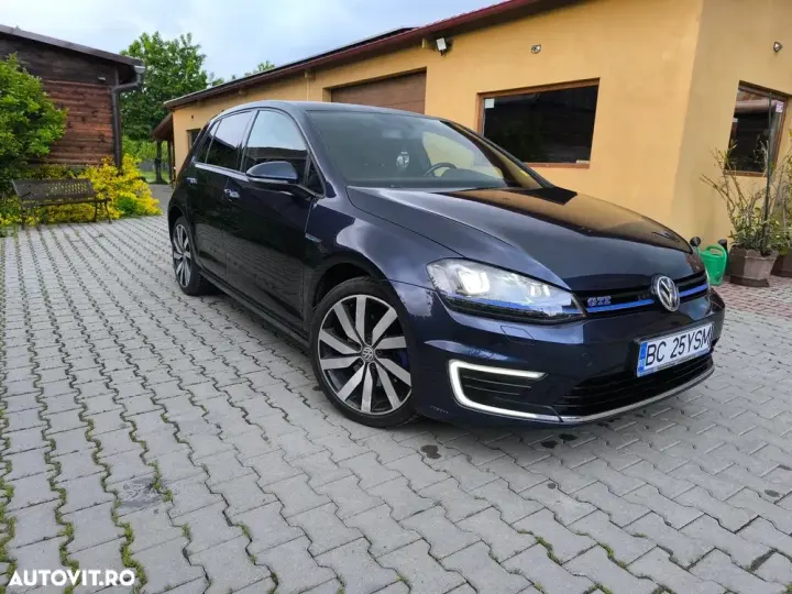 Volkswagen Golf VII