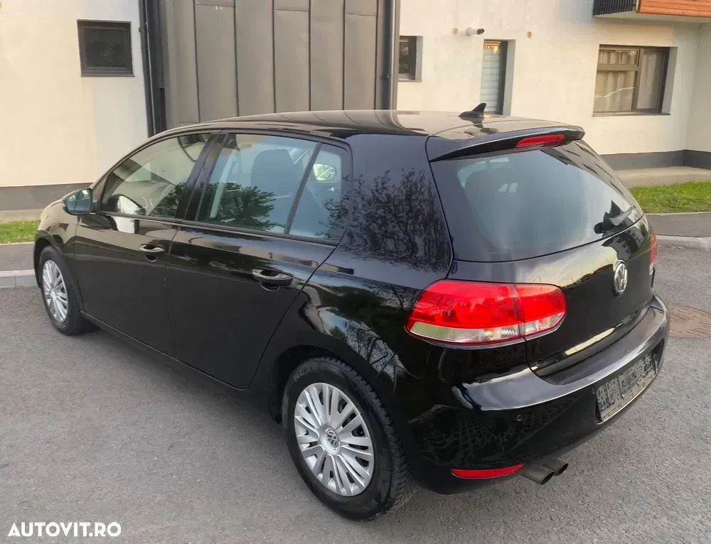 Volkswagen Golf VI 2.0 TDI DPF Highline — imagine 4