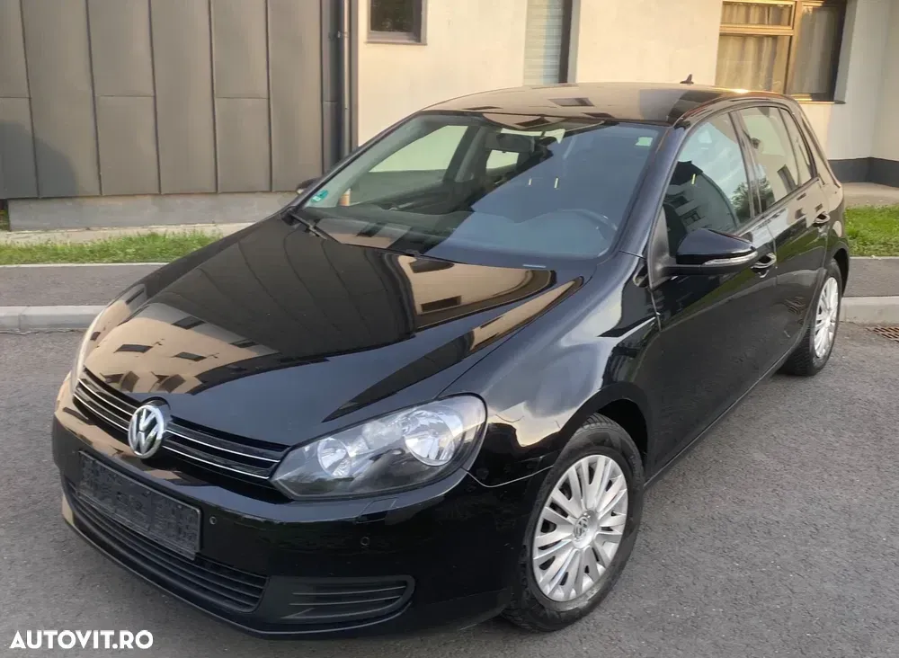 Volkswagen Golf VI 2.0 TDI DPF Highline — imagine 3