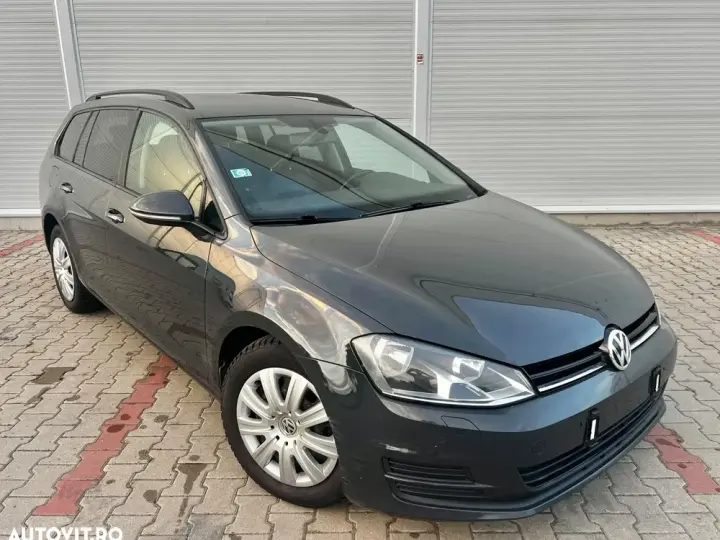 Volkswagen Golf VII 2.0 TDI DSG Comfortline