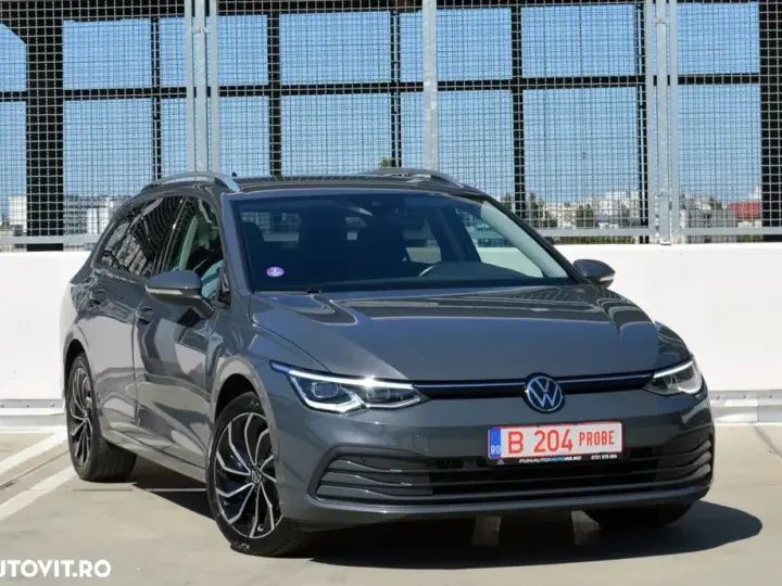 Volkswagen Golf VIII 1.5 eTSI ACT DSG MHEV Style