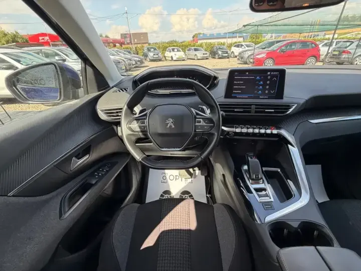 Peugeot 3008 II