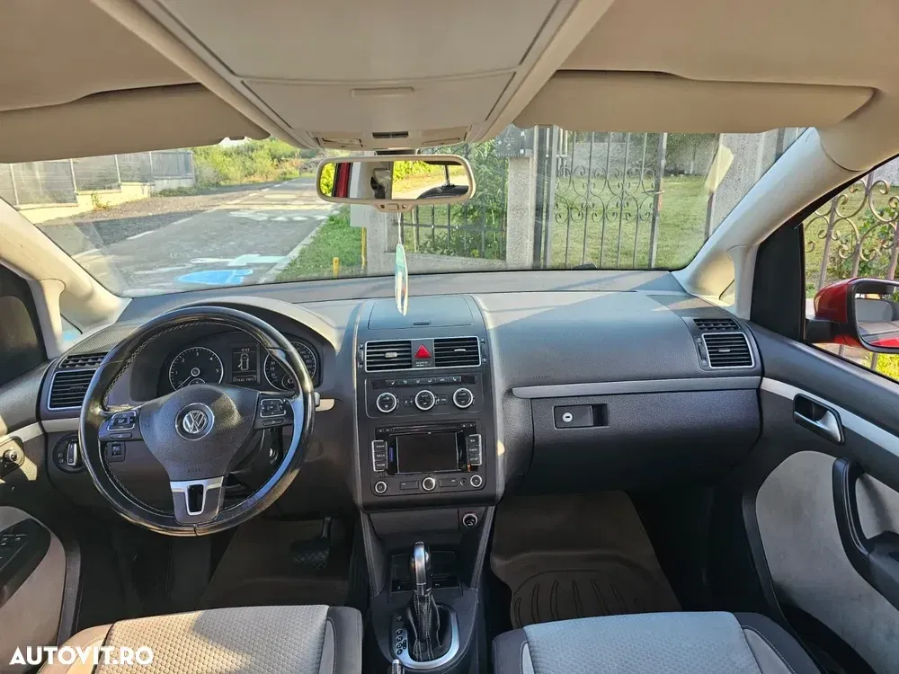 Volkswagen Touran I 2.0 TDI DSG Highline — imagine 6