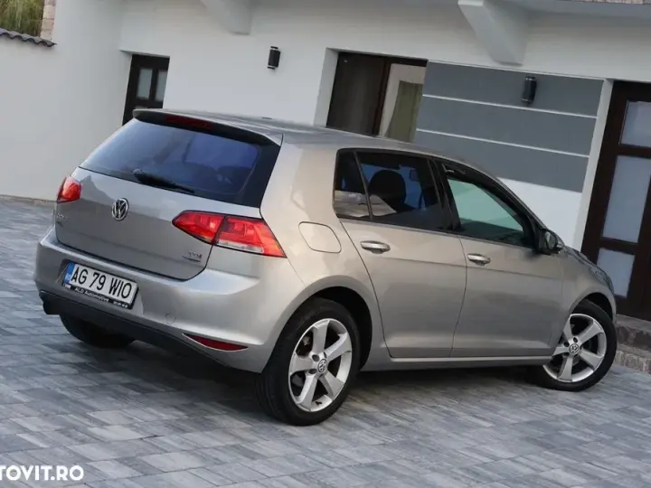 Volkswagen Golf VII