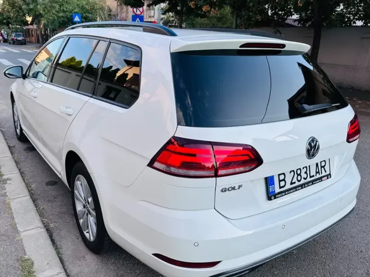 Volkswagen Golf VII