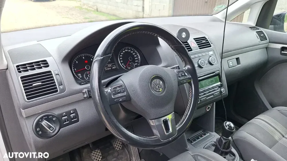 Volkswagen Touran I 1.6 TDI BlueMotion Technology Highline — imagine 5