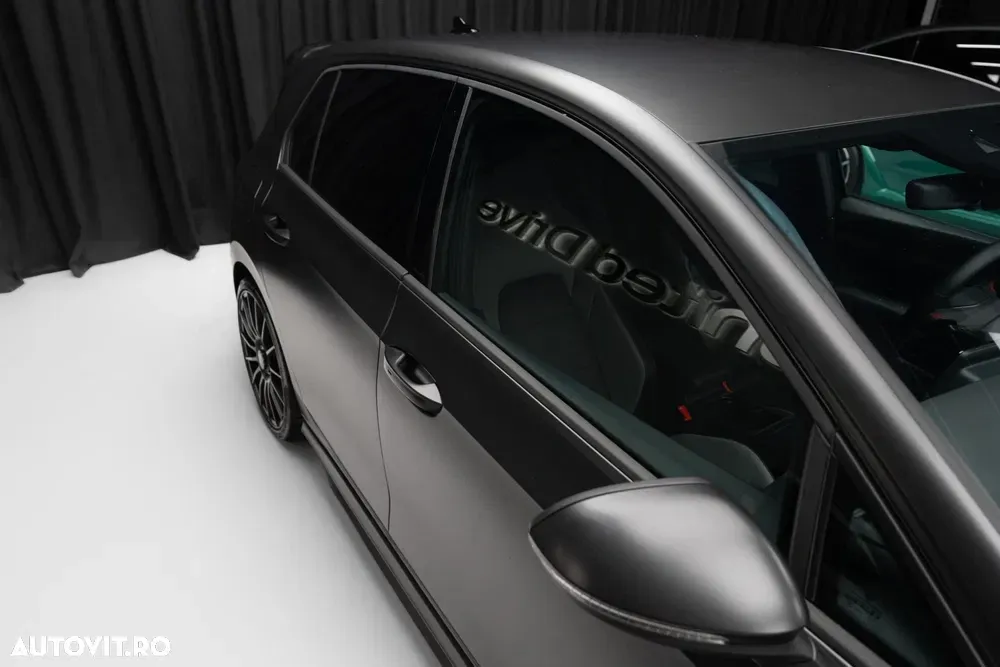 Volkswagen Golf — imagine 4