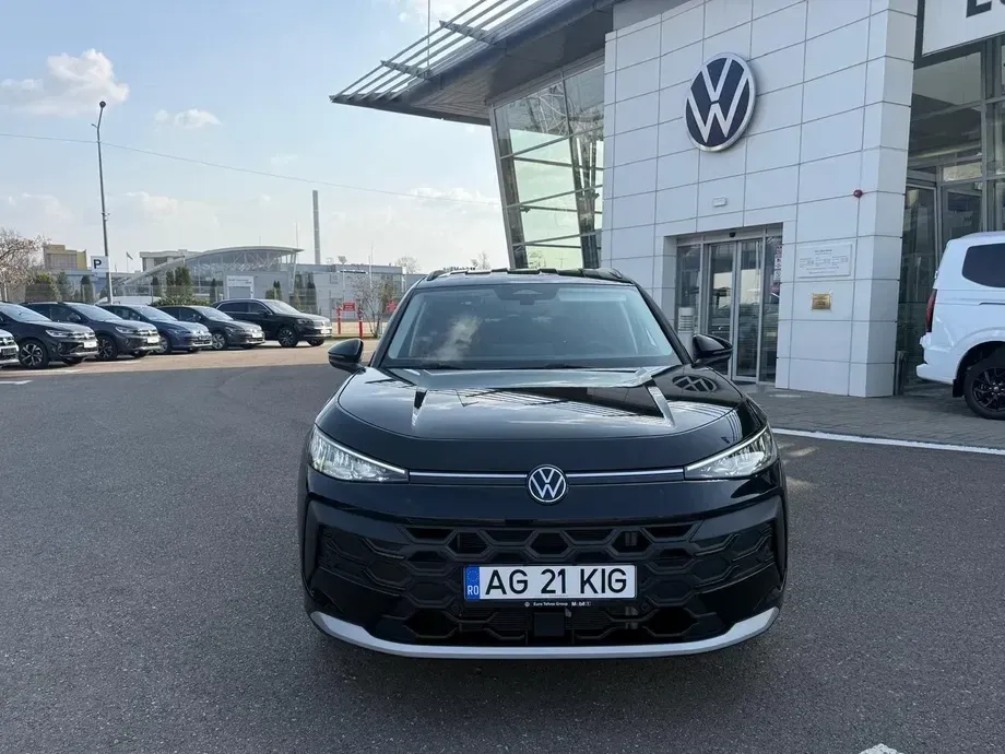 Volkswagen T-Roc 1.5 eTSI 115 CP DSG MHEV Life — imagine 2