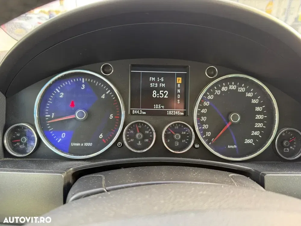Volkswagen Touareg I 2.5 TDI R5 Aut. — imagine 3