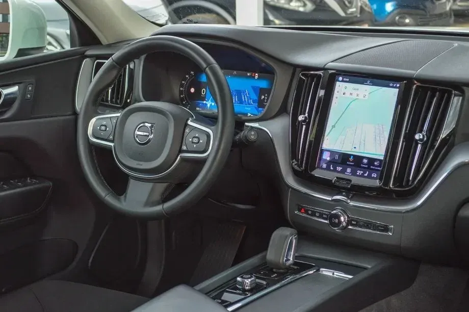 Volvo XC 60 II B4 MHEV AWD Inscription — imagine 4