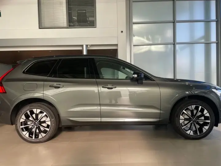 Volvo XC 60 II B5 B AWD Ultimate Dark
