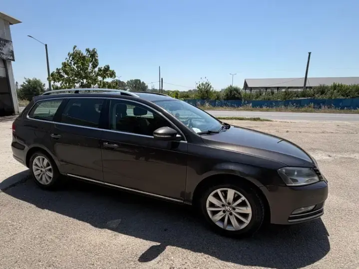 Volkswagen Passat B7 1.6 TDI BlueMotion Technology DSG Comfortline
