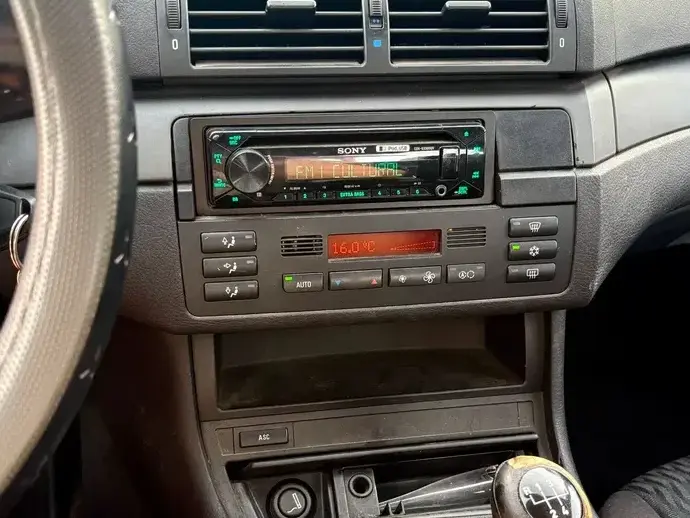BMW Seria 3 E46 318i