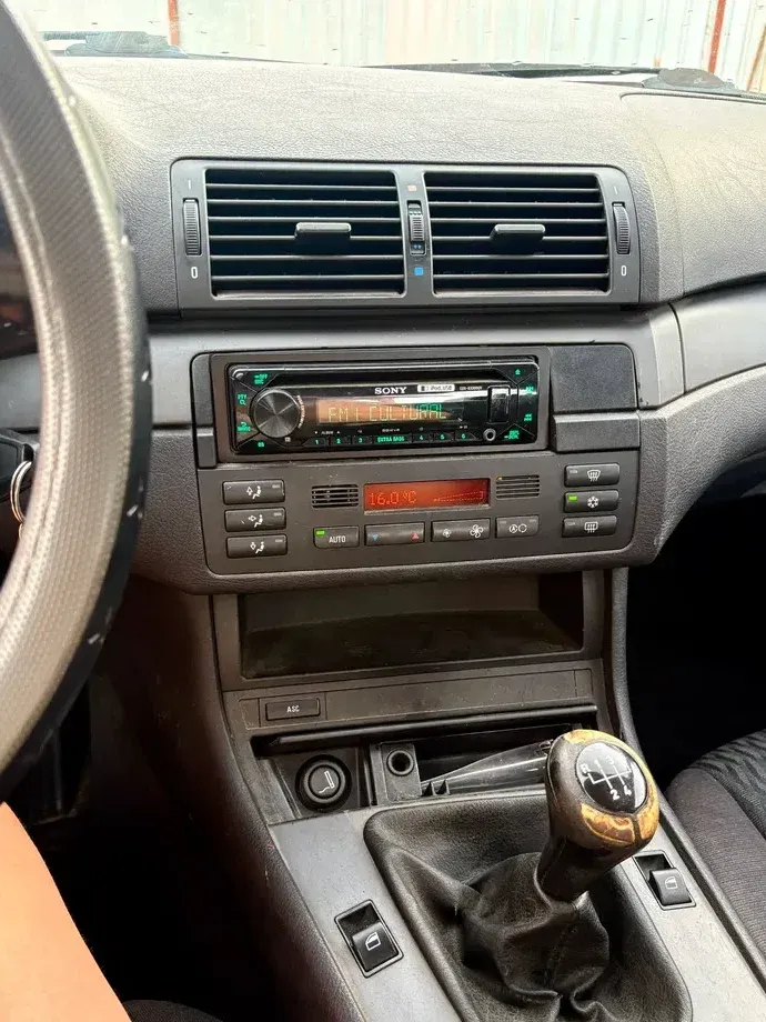 BMW Seria 3 E46 318i — imagine 4