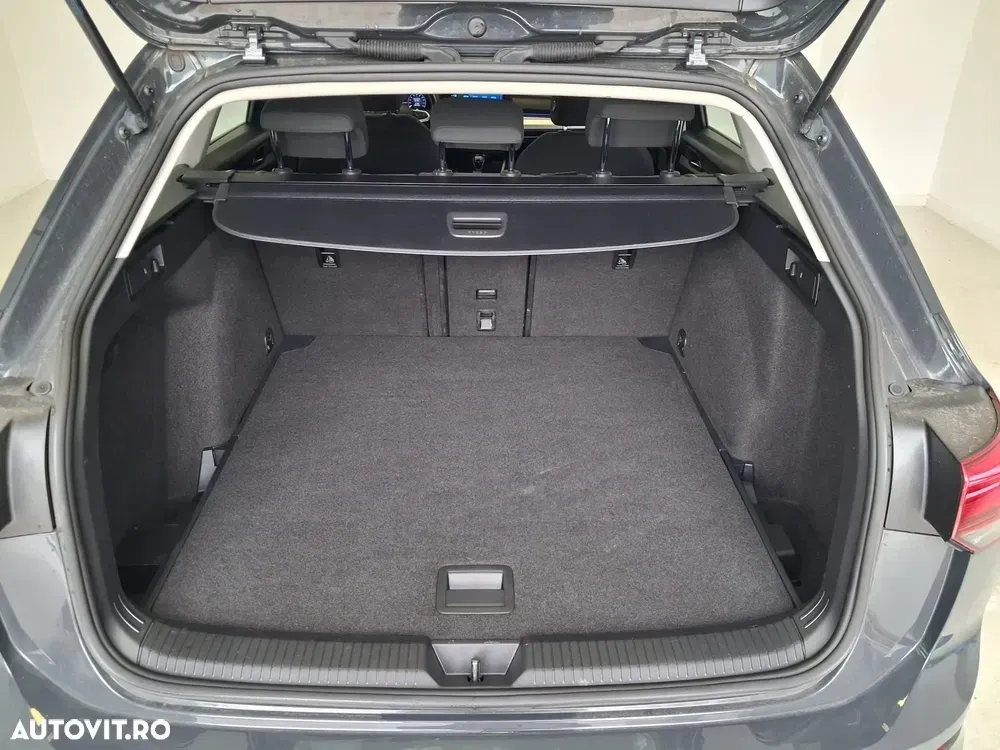 Volkswagen Golf VIII 1.5 TSI Comfortline — imagine 5