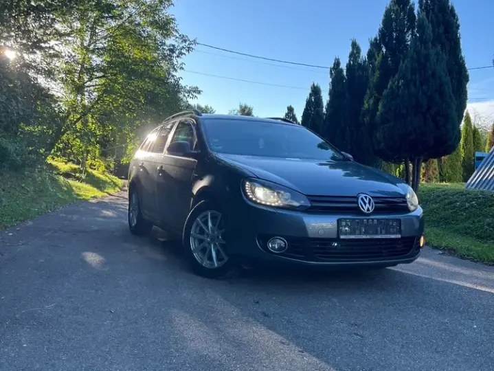 Volkswagen Golf VI 2.0 TDI DPF BlueMotion Technology DSG MATCH