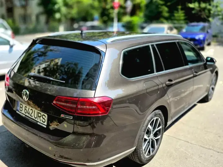 Volkswagen Passat B8 2.0 TDI DSG Highline