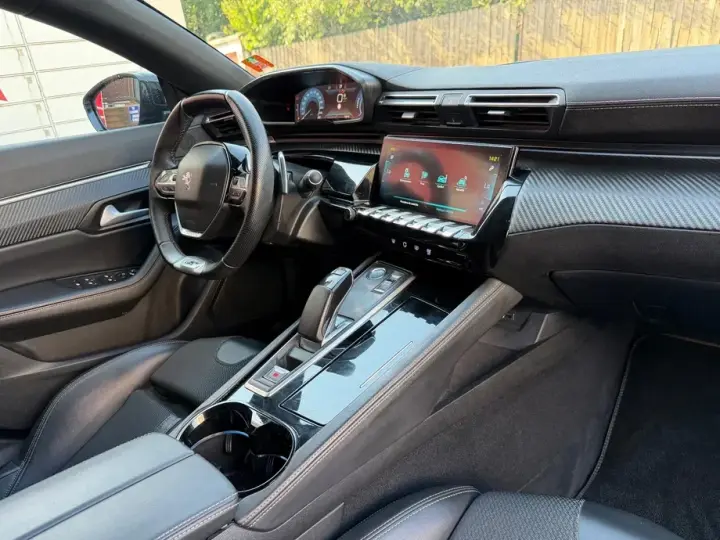 Peugeot 508 II PHEV 225ch EAT8 GT