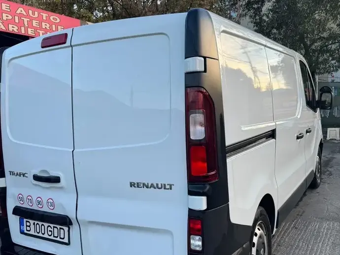 Renault Trafic Combi L2H1 7+1 Expression