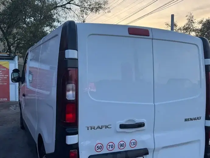 Renault Trafic Combi L2H1 7+1 Expression