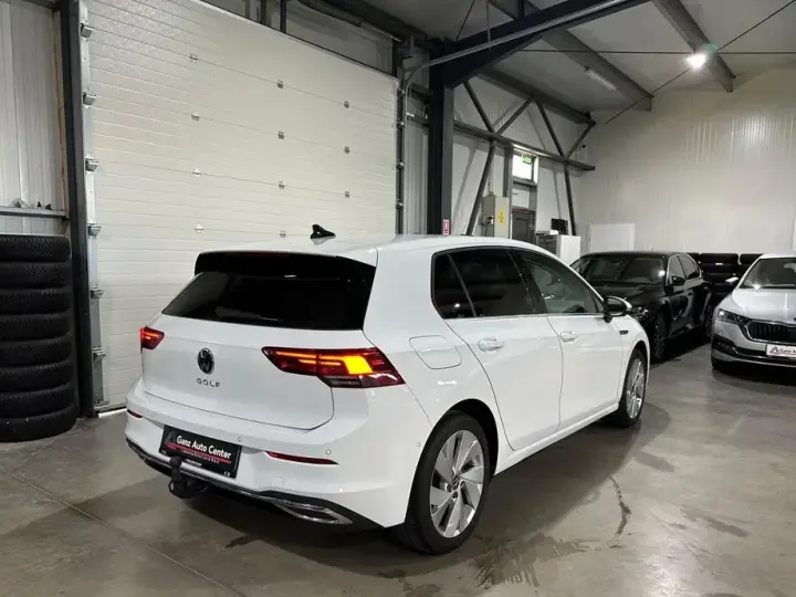 Volkswagen Golf VIII 2.0 TDI 150CP DSG Style