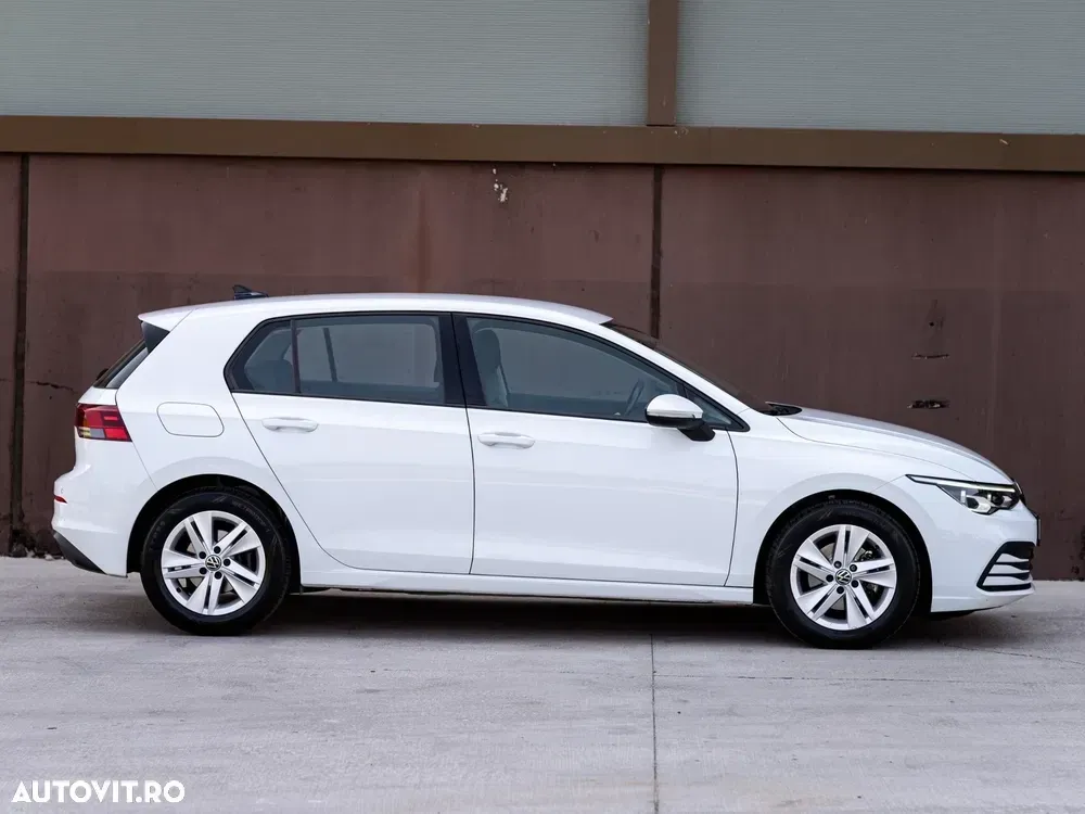 Volkswagen Golf 1.5 eTSI ACT DSG MHEV Life — imagine 5