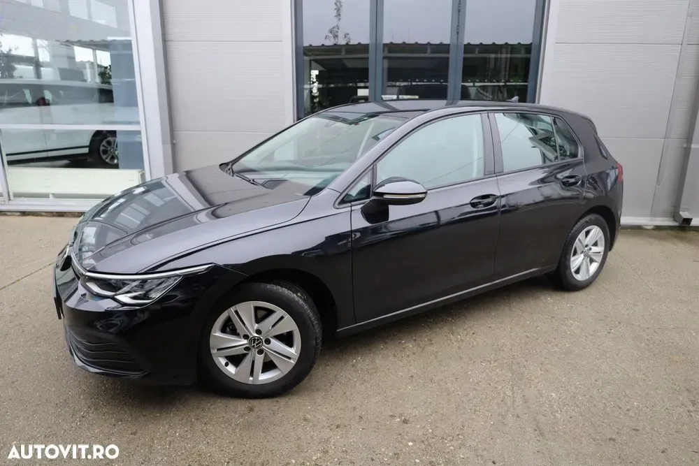 Volkswagen Golf 1.5 eTSI ACT DSG MHEV Life — imagine 3